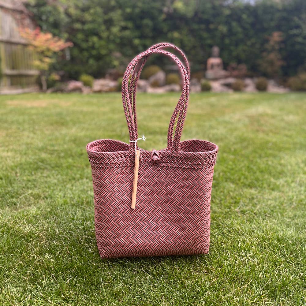 Recycled Plastic Woven Beach/Tote Long Strapped Bag: Pink